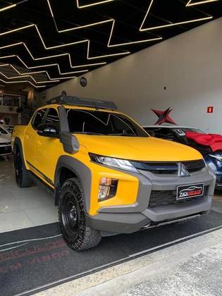 MITSUBISHI L200 TRITON 2.4 16V TURBO DIESEL SPORT SAVANA CD 4P 4X4 AUTOMÁTICO MITSUBISHI L200 TRITON 2.4 16V TURBO DIESEL SPORT SAVANA CD 4P 4X4 AUTOMÁTICO